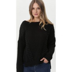 Czarny Sweter Belfield. Czarne swetry damskie Born2be, uniwersalny, bez wzorów, z dzianiny, bez rękawów, długie, bez kaptura. Za 119,99 zł.