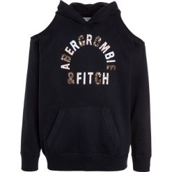 Abercrombie & Fitch CORE COLD SHOULDER Bluza z kapturem navy. Niebieskie bluzy dziewczęce marki Abercrombie & Fitch, z bawełny, z kapturem. Za 169,00 zł.