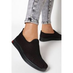 Czarne Buty Sportowe Nautithea. Czarne buty sportowe damskie Born2be, bez wzorów, sportowe. W wyprzedaży za 49,99 zł.