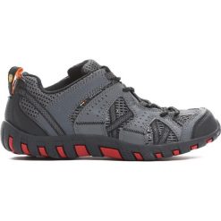 Szaro-Czerwone Buty Sportowe Only Emotion. Czerwone buty sportowe chłopięce Born2be, z materiału, z okrągłym noskiem, na sznurówki. Za 24,99 zł.