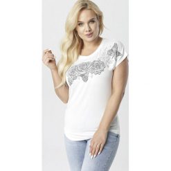 Biała Bluzka Dorithusa. Białe bluzki damskie Born2be, xl, bez wzorów, bez kołnierzyka, bez rękawów. W wyprzedaży za 44,99 zł.