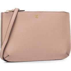 Torebka LAUREN RALPH LAUREN - Carter 26 431747444008 Mellowpink. Różowe listonoszki damskie Lauren Ralph Lauren, bez wzorów, ze skóry ekologicznej, bez dodatków. W wyprzedaży za 309,00 zł.