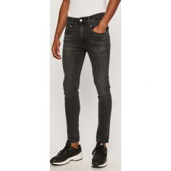 Calvin Klein Jeans - Jeansy CKJ 016. Szare jeansy męskie Calvin Klein Jeans, bez wzorów. Za 539,90 zł.