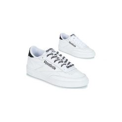 Buty Reebok Classic CLUB C 85. Białe trampki i tenisówki damskie Reebok Classic, bez wzorów, bez zapięcia. Za 287,40 zł.
