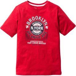 Shirt z nadrukiem bonprix czerwony z nadrukiem. Czerwone koszule chłopięce bonprix, z nadrukiem, bez kołnierzyka, bez rękawów. Za 24,99 zł.