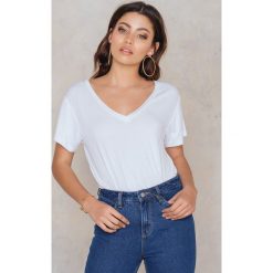 Rut&Circle T-shirt V Alina - White. Białe t-shirty damskie Rut&Circle, z elastanu. Za 64,95 zł.