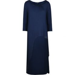 Patrizia Pepe Bluzka. Bluzki damskie Patrizia Pepe, bez wzorów, z tkaniny, z okrągłym kołnierzem, bez rękawów. Za 179,00 zł.