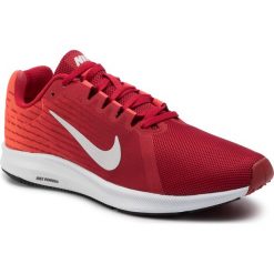Buty NIKE - Downshifter 8 908984 601 Gym Red/Vast Grey. Czerwone buty sportowe męskie Nike, z tworzywa sztucznego, bez zapięcia, do biegania, nike downshifter. W wyprzedaży za 209,00 zł.