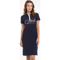 Sukienka w kolorze granatowym. Sukienki damskie Denim Culture. W wyprzedaży za 89,95 zł.