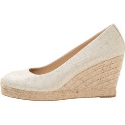 J.CREW SEVILLE Czółenka na koturnie metallic gold. Brązowe koturny damskie marki J.CREW, bez wzorów, ze skóry, bez obcasa, na koturnie. Za 639,00 zł.