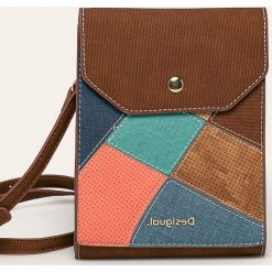 Desigual - Saszetka. Żółte nerki damskie Desigual, w paski, ze skóry ekologicznej, małe, bez dodatków. Za 299,90 zł.
