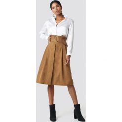 NA-KD Trend Spódnica midi z zakładkami - Brown. Brązowe spódniczki damskie NA-KD Trend, w paski, midi, w kształcie a. Za 161,95 zł.