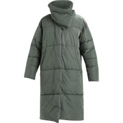 Płaszcze damskie: Weekday BEAT PUFFER COAT Płaszcz zimowy green