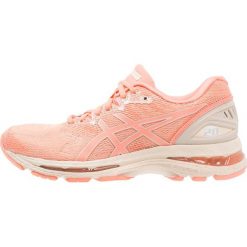 ASICS GELNIMBUS 20 SAKURA Obuwie do biegania treningowe cherry/coffee/blossom. Czarne buty do biegania damskie marki Asics. W wyprzedaży za 554,25 zł.