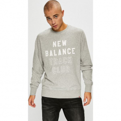 New Balance - Bluza. Szare bluzy męskie marki New Balance, s, z nadrukiem, z elastanu, bez kaptura. W wyprzedaży za 199,90 zł.