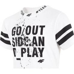 T-shirt chłopięcy (122-164) JTSM212 - biały. Białe t-shirty chłopięce 4F JUNIOR, z nadrukiem, z materiału, bez rękawów. Za 34,99 zł.