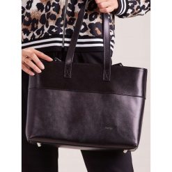 ROVICKY EKSKLUZYWNA TOREBKA DAMSKA SKÓRA NATURALNA. Czarne torebki klasyczne damskie ROVICKY, w paski, ze skóry, eleganckie, na ramię, duże, bez dodatków. Za 279,90 zł.