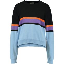 Swetry klasyczne damskie: TWINTIP Sweter light blue/multicoloured
