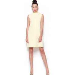 Elegancka Sukienka z Niskim Golfem - Żółty. Żółte sukienki damskie Molly.pl, na co dzień, s, bez wzorów, eleganckie, z golfem, bez rękawów, proste. Za 145,90 zł.
