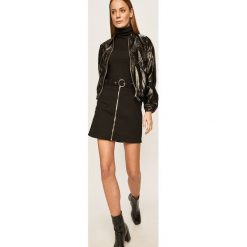 Answear - Spódnica jeansowa. Czarne spódniczki damskie ANSWEAR, na co dzień, s, w paski, z elastanu, casualowe, z podwyższonym stanem, mini, proste. Za 119,90 zł.