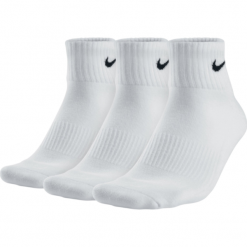 Skarpety Nike Value Quarter 3pak SX4926-101. Białe skarpetki damskie Nike, bez wzorów, z bawełny. Za 44,99 zł.