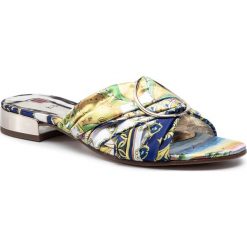 Klapki HÖGL - 7-101128 Blue/Multi 3299. Niebieskie klapki damskie HÖGL, z aplikacjami, ze skóry, bez obcasa, na obcasie. W wyprzedaży za 369,00 zł.