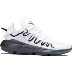 Buty Y-3 KUSARI. Czarne buty sportowe damskie Y-3, bez wzorów, z zamszu, sportowe. W wyprzedaży za 924,00 zł.