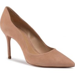 Szpilki SCHUTZ - S 03094 0004 0108 U Honey Beige. Brązowe półbuty damskie Schutz, bez wzorów, z zamszu, eleganckie, bez obcasa, na obcasie, bez zapięcia. Za 699,00 zł.