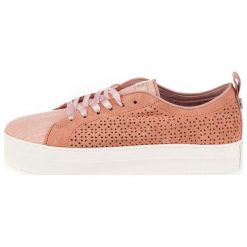 U.S. POLO ASSN. tenisówki damskie Queen Fresh 40 różowe. Różowe trampki i tenisówki damskie U.S. Polo Assn., bez wzorów, bez zapięcia. W wyprzedaży za 209,00 zł.