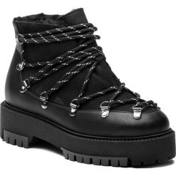 Trapery L37 - Ice Breaker S29SN8 Black. Czarne trapery damskie L37, ze skóry, bez obcasa, bez zapięcia. W wyprzedaży za 419,00 zł.