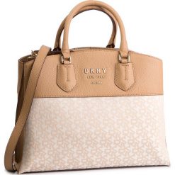Torebka DKNY - Noho Lg Trpl Compt R91DFA74 Logo/Lat HOK. Brązowe torebki klasyczne damskie DKNY, bez wzorów, ze skóry, klasyczne, bez dodatków. W wyprzedaży za 719,00 zł.