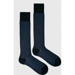 Tommy Hilfiger - Skarpety. Niebieskie skarpetki męskie marki TOMMY HILFIGER, z bawełny. W wyprzedaży za 19,90 zł.