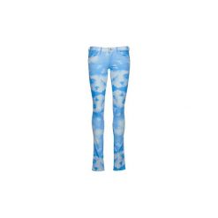 Jeansy slim fit Wrangler COURTNEY SKINNY SUNNY SKY. Niebieskie jeansy damskie Wrangler. W wyprzedaży za 311,40 zł.