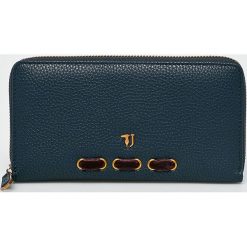 Trussardi Jeans - Portfel. Szare portfele damskie Trussardi Jeans, z jeansu. W wyprzedaży za 279,90 zł.