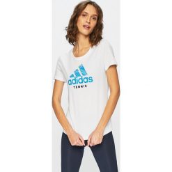 Adidas Performance - Top. Białe topy damskie adidas Performance, s, z nadrukiem, z bawełny, z krótkim rękawem, climalite (adidas). W wyprzedaży za 69,90 zł.