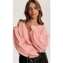 Jasnoróżowy Sweter Lilinyss. Różowe swetry damskie Renee, s, bez wzorów, casualowe, bez rękawów, bez kaptura. Za 149,99 zł.