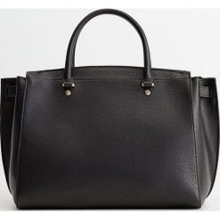 Mango - Torebka Lucia. Czarne torby damskie na zakupy Mango, w paski, z poliesteru, na ramię, duże, bez dodatków. Za 159,90 zł.