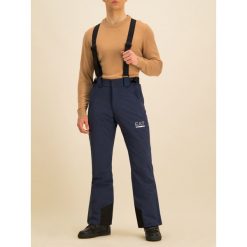 Spodnie narciarskie EA7 Emporio Armani 6GPP05 PNQ7Z 1554. Niebieskie spodnie męskie EA7 Emporio Armani, xl, bez wzorów, z elastanu, sportowe. W wyprzedaży za 799,00 zł.