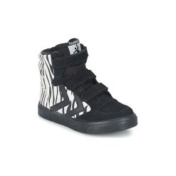 Buty Dziecko Hummel STADIL ZEBRA JR. Czarne trampki chłopięce marki Hummel, z motywem zwierzęcym. Za 279,20 zł.