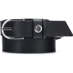 Tommy Hilfiger Corporate Pasek Czarny. Czarne paski damskie TOMMY HILFIGER, w paski, ze skóry. Za 175,95 zł.