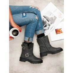 CASUALOWE WORKERY DAMSKIE - odcienie szarości i srebra. Szare workery damskie marki Corina, bez obcasa, bez zapięcia. Za 49,90 zł.