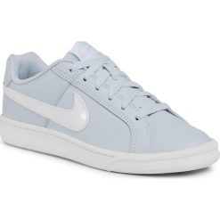 Buty NIKE - Court Royale 749867 403 Aura/White. Niebieskie buty sportowe damskie Nike, bez wzorów, ze skóry ekologicznej, sportowe, nike court. Za 249,00 zł.