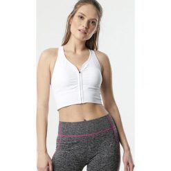 Biały Biustonosz Sportowy Free Smile. Białe biustonosze sportowe damskie Born2be, xl, bez wzorów. Za 49,99 zł.