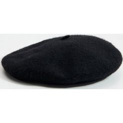 Beret z wełną - Czarny. Czarne berety damskie Mohito, bez wzorów, z wełny. Za 39,99 zł.