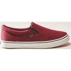 Buty sportowe męskie: Wsuwane buty sportowe - Bordowy