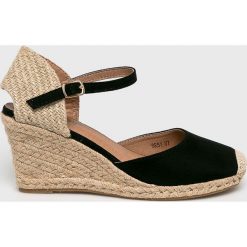 Answear - Espadryle Clowse. Czarne koturny damskie ANSWEAR, bez wzorów, z gumy, bez obcasa, na szpilce. W wyprzedaży za 79,90 zł.