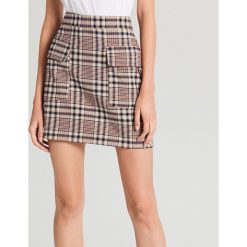 Spódnica mini z łańcuchem - Beżowy. Brązowe spódniczki damskie Cropp, xl, bez wzorów, mini. Za 69,99 zł.