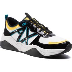 Sneakersy ARMANI EXCHANGE - XDX039 XV311 D611 Op.White/Black. Czarne półbuty damskie Armani Exchange, na co dzień, bez wzorów, ze skóry ekologicznej, bez obcasa, bez zapięcia. Za 699,00 zł.