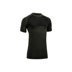 Koszulka fitness kardio krótki rękaw FTS 900 męska. Brązowe koszulki męskie DOMYOS, xl, bez wzorów, z poliesteru, bez kołnierzyka, z krótkim rękawem, krótkie, na fitness i siłownię. Za 59,99 zł.