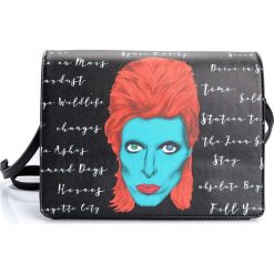 John Richmond Torebka "Bowie". Torebki worki damskie John Richmond, w paski, ze skóry, z nadrukiem, bez dodatków. Za 459,00 zł.